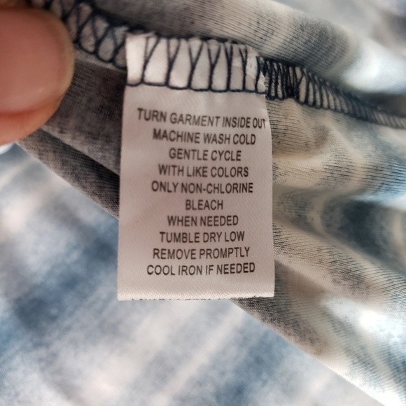 French Laundry Ombre Shades of Blue Razor Back Handkerchief Hem Size XL - Picture 12 of 13